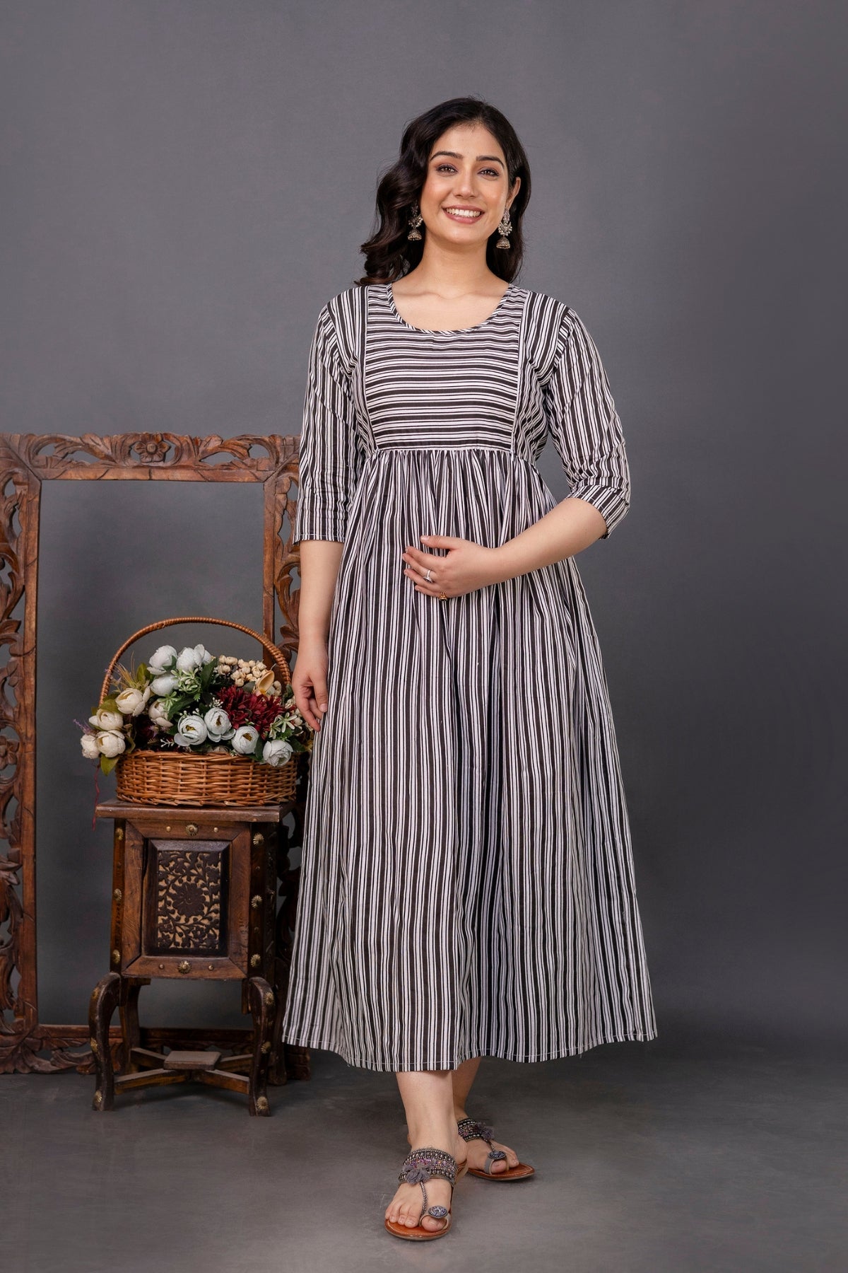 Look Slim Pure Cotton Nursing-Friendly Maternity Dress - Black